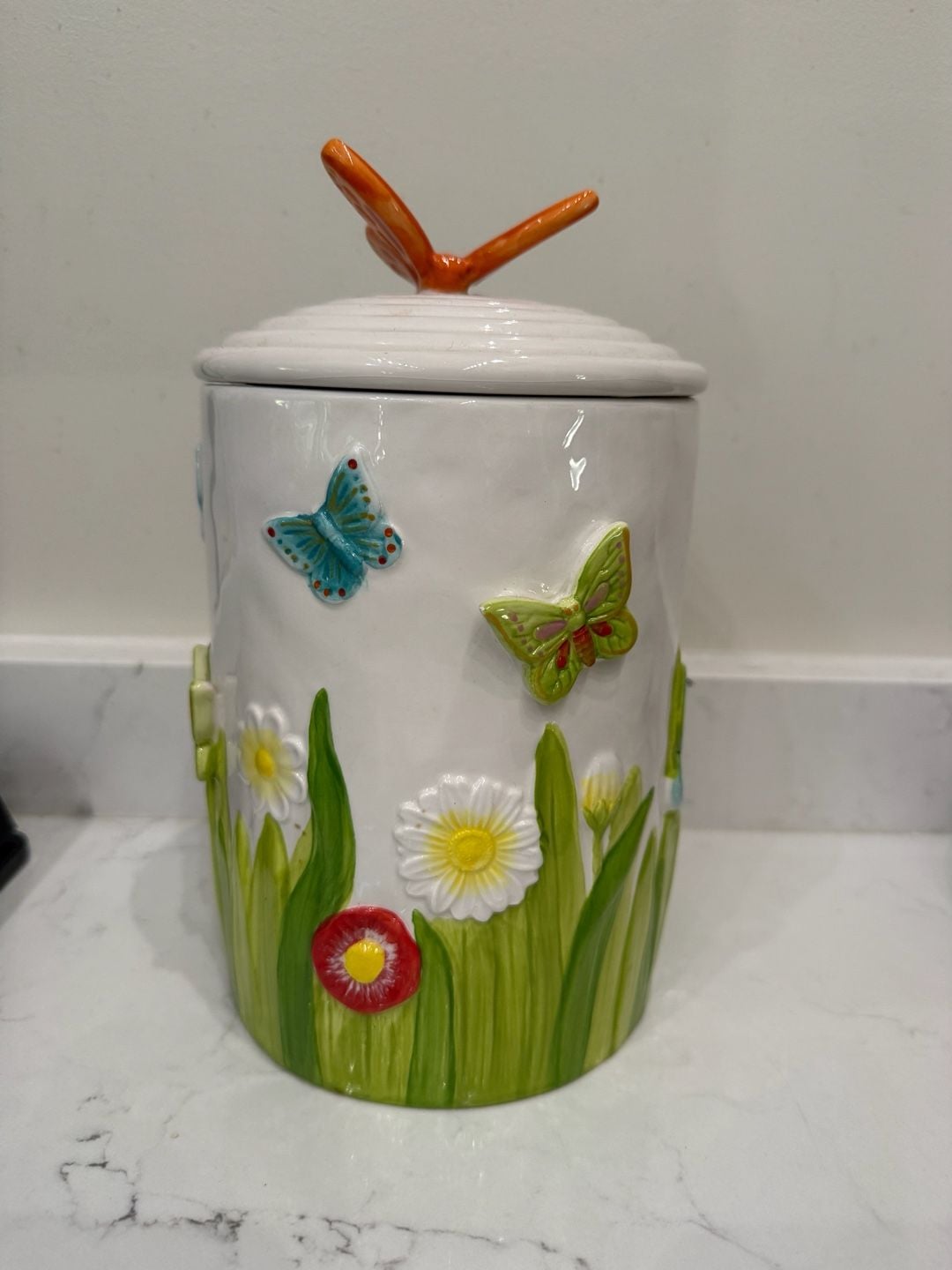 Vintage Ceramic Butterfly and Daisy Floral cookie Jar with Orange Butterfly Lid 1