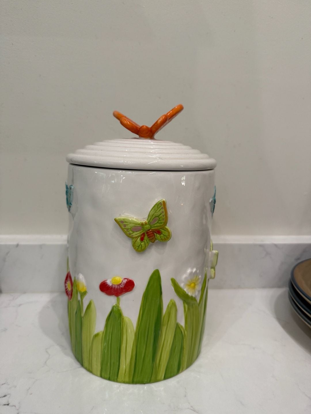 Vintage Ceramic Butterfly and Daisy Floral cookie Jar with Orange Butterfly Lid 3