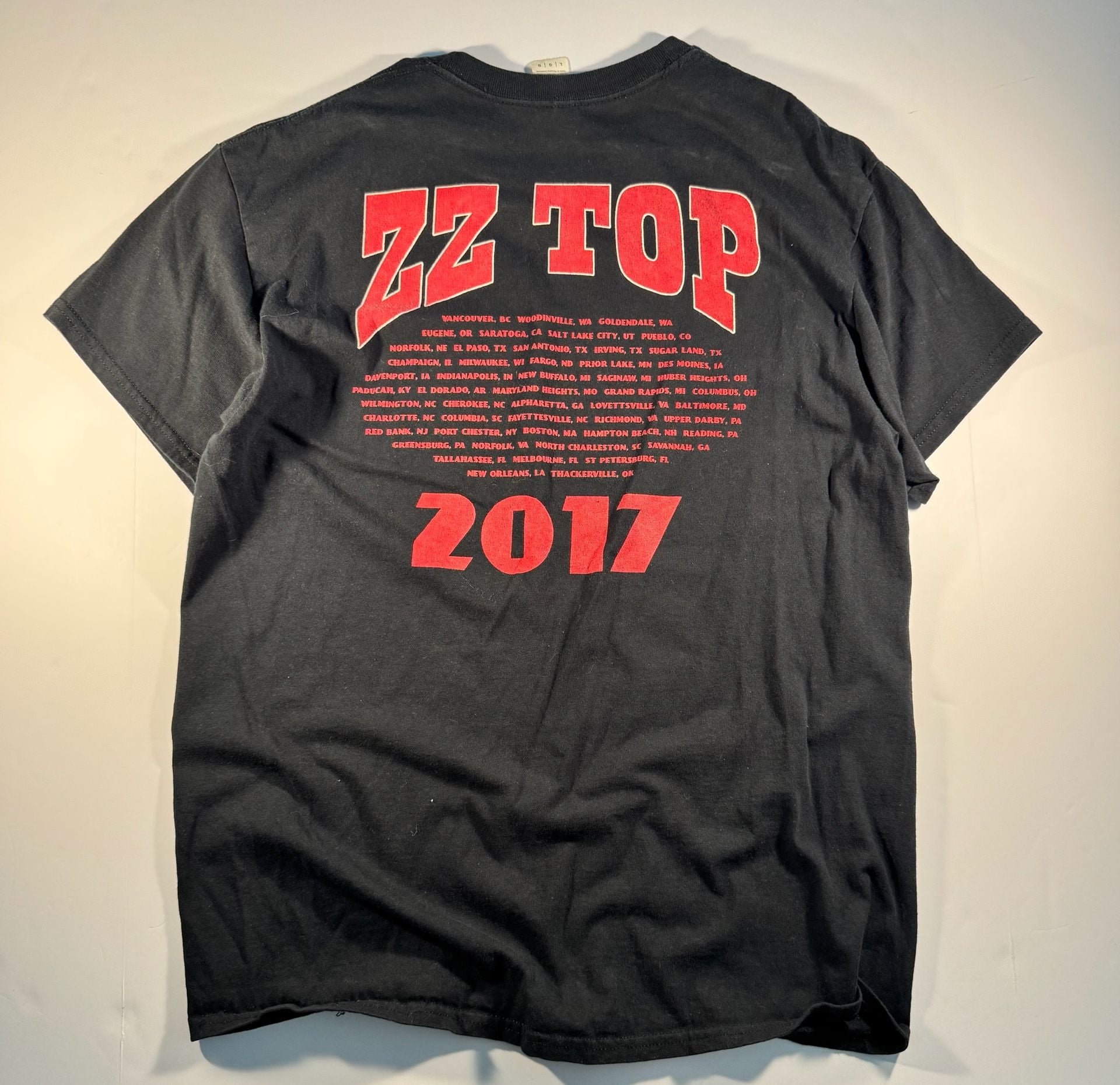 ZZ Top Chrome Smoke & BBQ 2017 Tour Concert Band T-Shirt 3