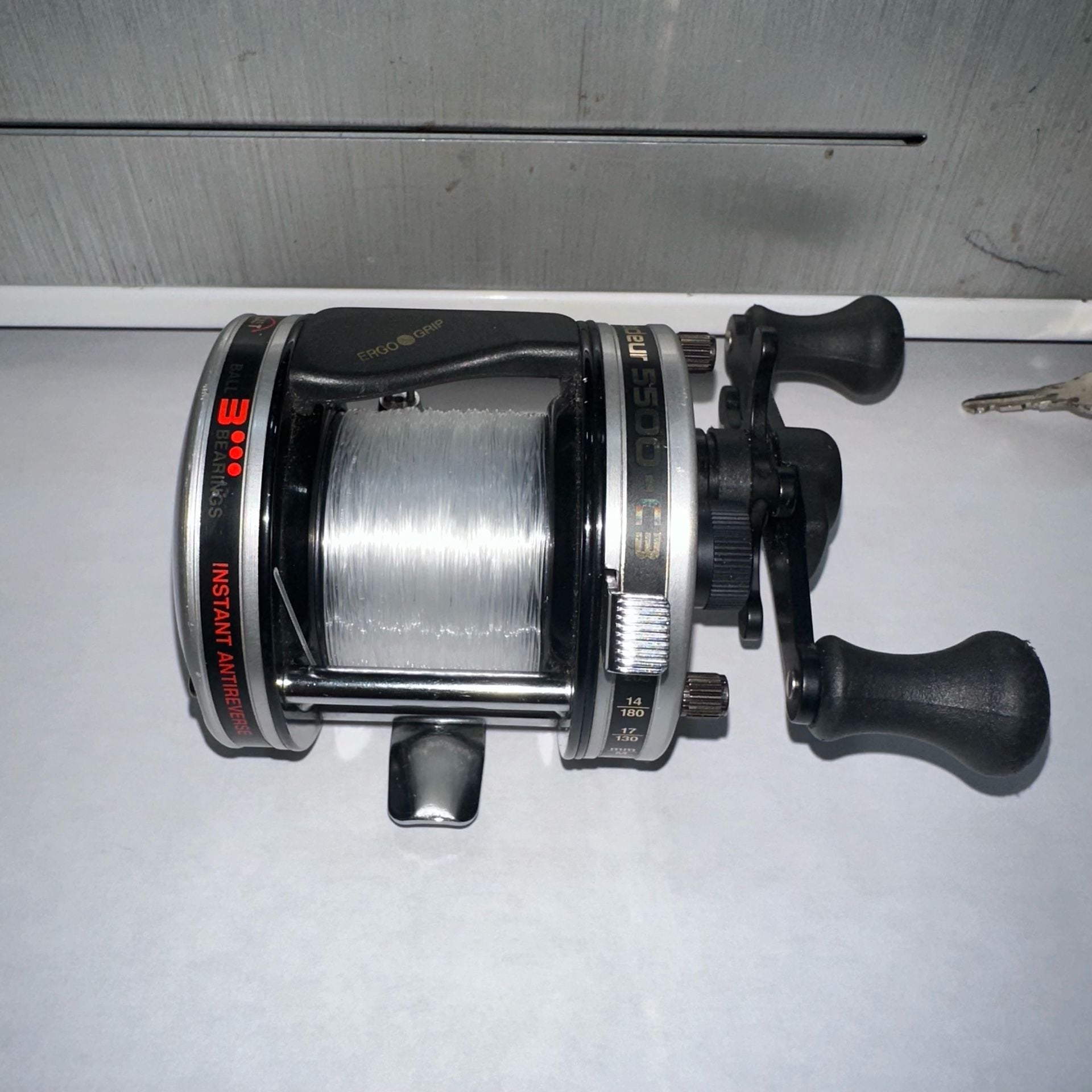 Abu Garcia Ambassadeur 5500-C3 Round Baitcasting Fishing Reel 3