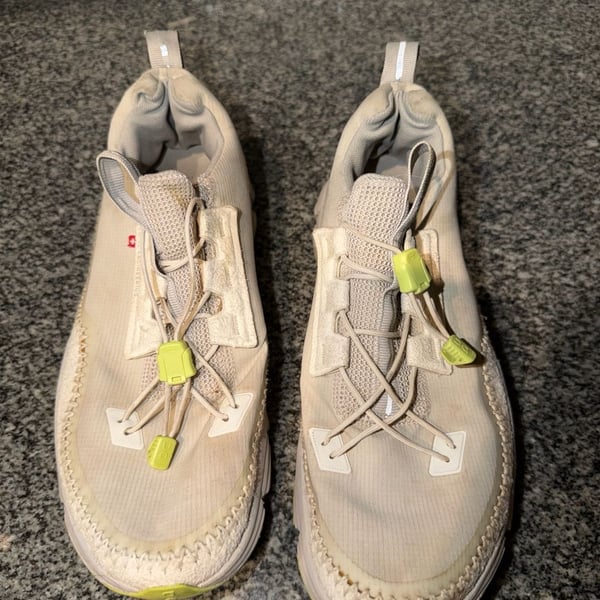 On Running Cloudaway Glacier Grey Ice White Athletic Sneakers Women's US 9