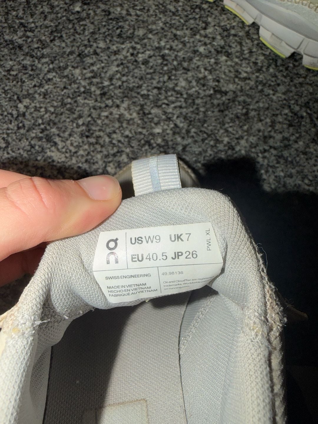 On Running Cloudaway Glacier Grey Ice White Athletic Sneakers Women's US 9 6