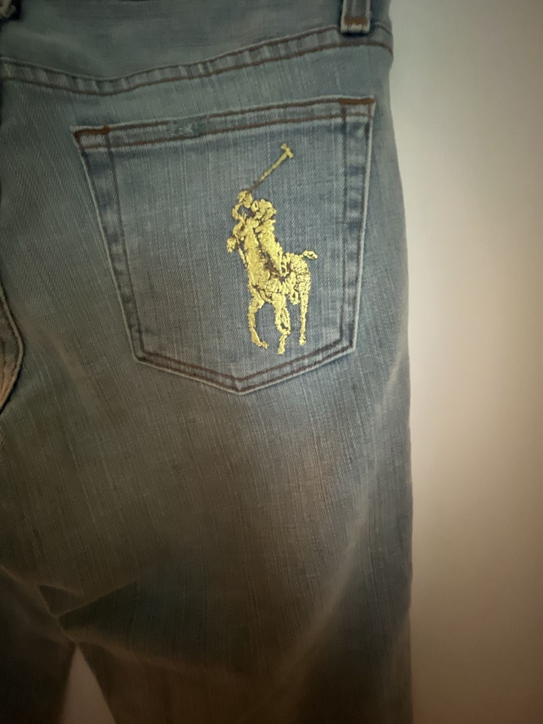 Ralph Lauren Women's Light Wash Straight Leg Jeans with Gold Polo Logo Size 29 5