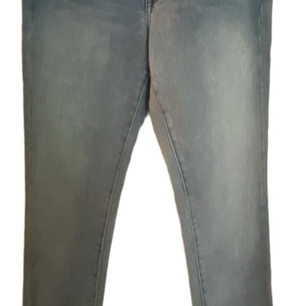 Ralph Lauren Women's Light Wash Straight Leg Jeans with Gold Polo Logo Size 29