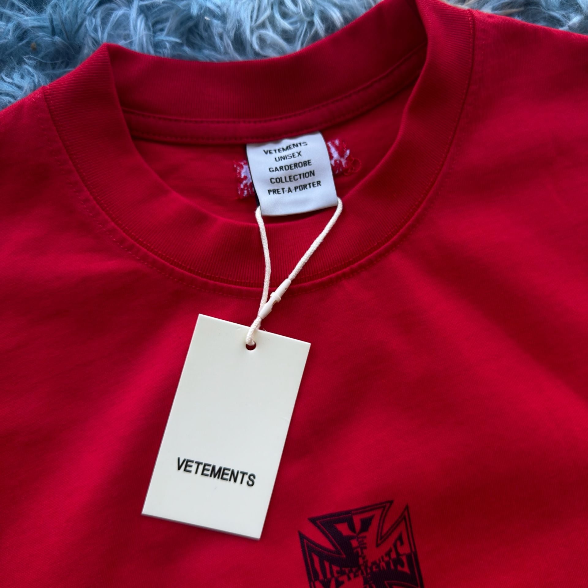 Vetements Biker Cross Logo T-Shirt Red 4