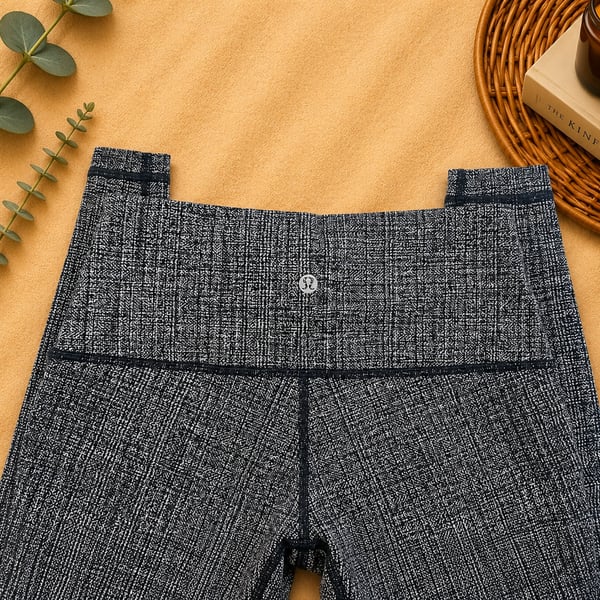Lululemon Black Herringbone Knit Wunder Under High-Rise Leggings