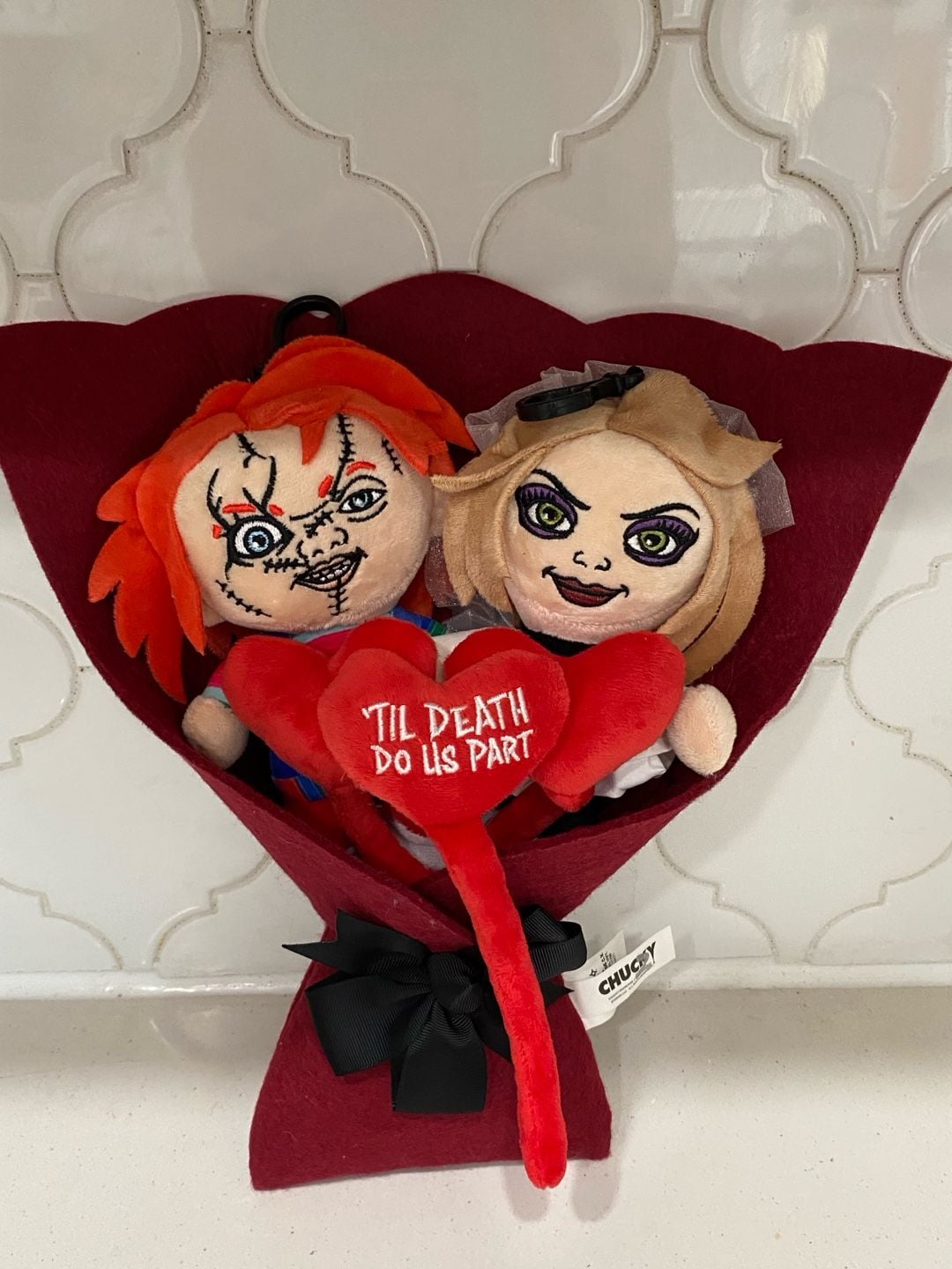 Chucky & Tiffany Valentine's Plush Bouquet 13 Inch Til Death Do Us Part 1