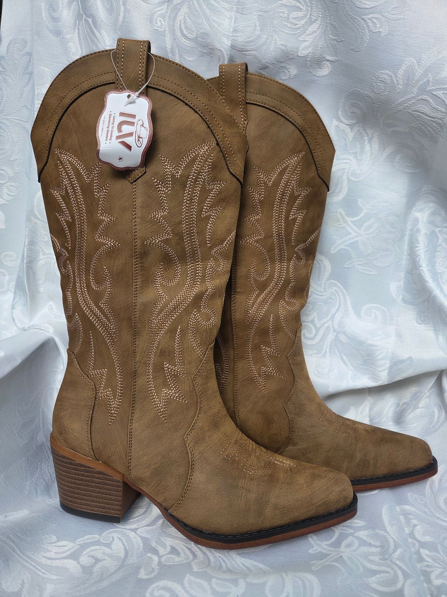 IUV Women's Western Boots in Brown 2