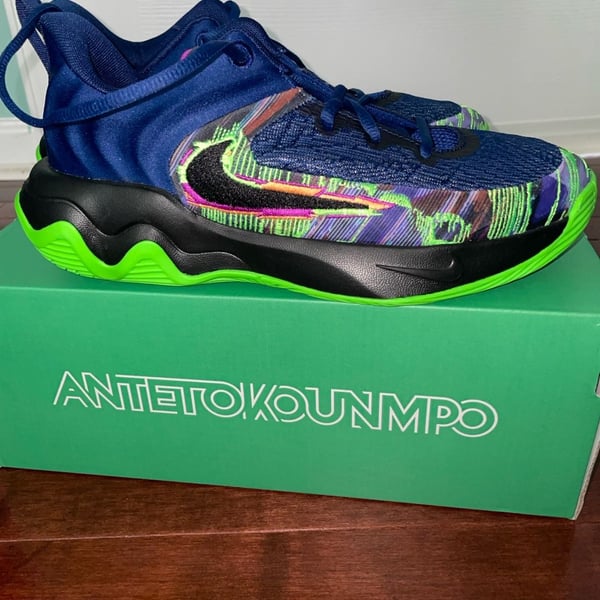 Nike Giannis Immortality 4 KC (GS) Blue Void/Black-Green Strike Youth Size 6.5Y