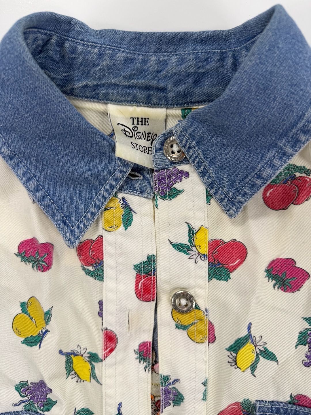 Vintage 90s The Disney Store Winnie the Pooh Fruit Stand Denim Vest 4