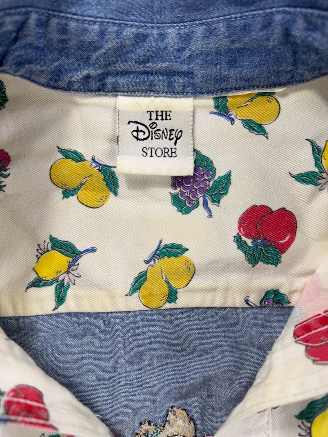 Vintage 90s The Disney Store Winnie the Pooh Fruit Stand Denim Vest 5