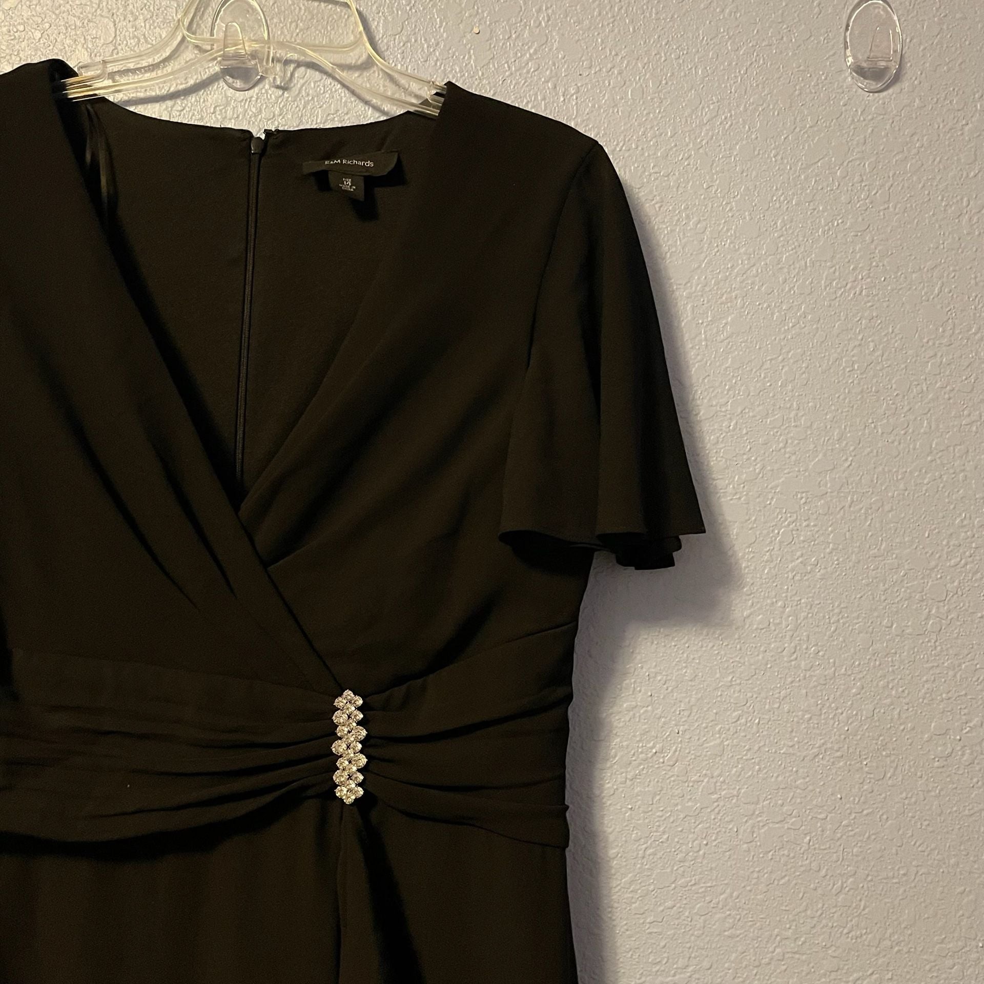 R&M Richards Black V-Neck Rhinestone Embellished Chiffon Evening Dress 7