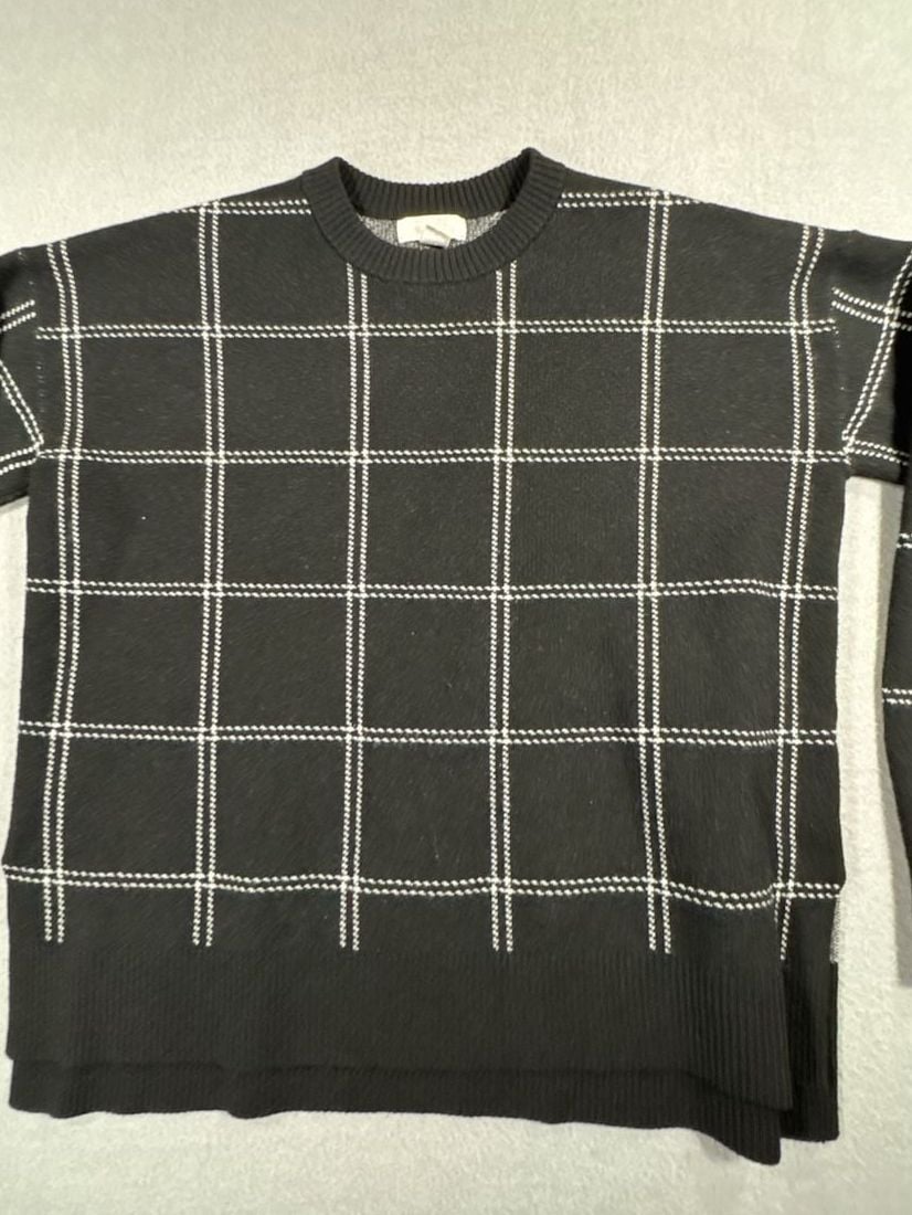 Nordstrom Rack Black and White Plaid Grid Pattern Crewneck Sweater 3