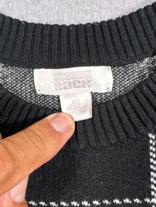 Nordstrom Rack Black and White Plaid Grid Pattern Crewneck Sweater 4