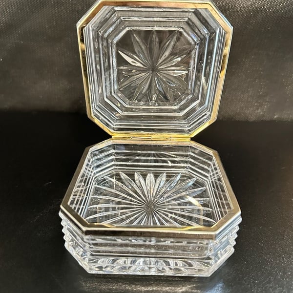 Pre owned Hofbauer Crystal Trinket Box with Frosted Bird Made in Germany