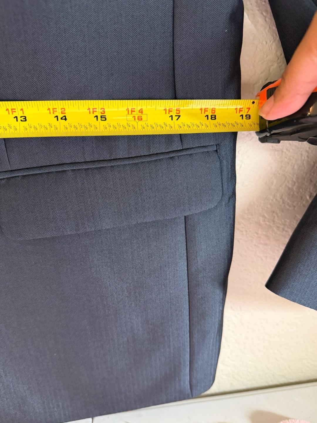 Apt. 9 Extra Slim Fit Grey Herringbone Suit Jacket Blazer and Pants Set Size 33/30 5
