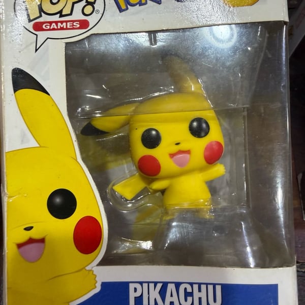Funko Pop Games Pikachu # 353 Pokemon 3.75" Vinyl Figure Brand New