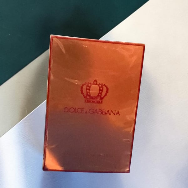 Dolce & Gabbana Q Eau de Parfum Intense Dark Cherry Amber Heliotrope