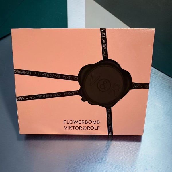 Viktor & Rolf Flowerbomb Gift Set