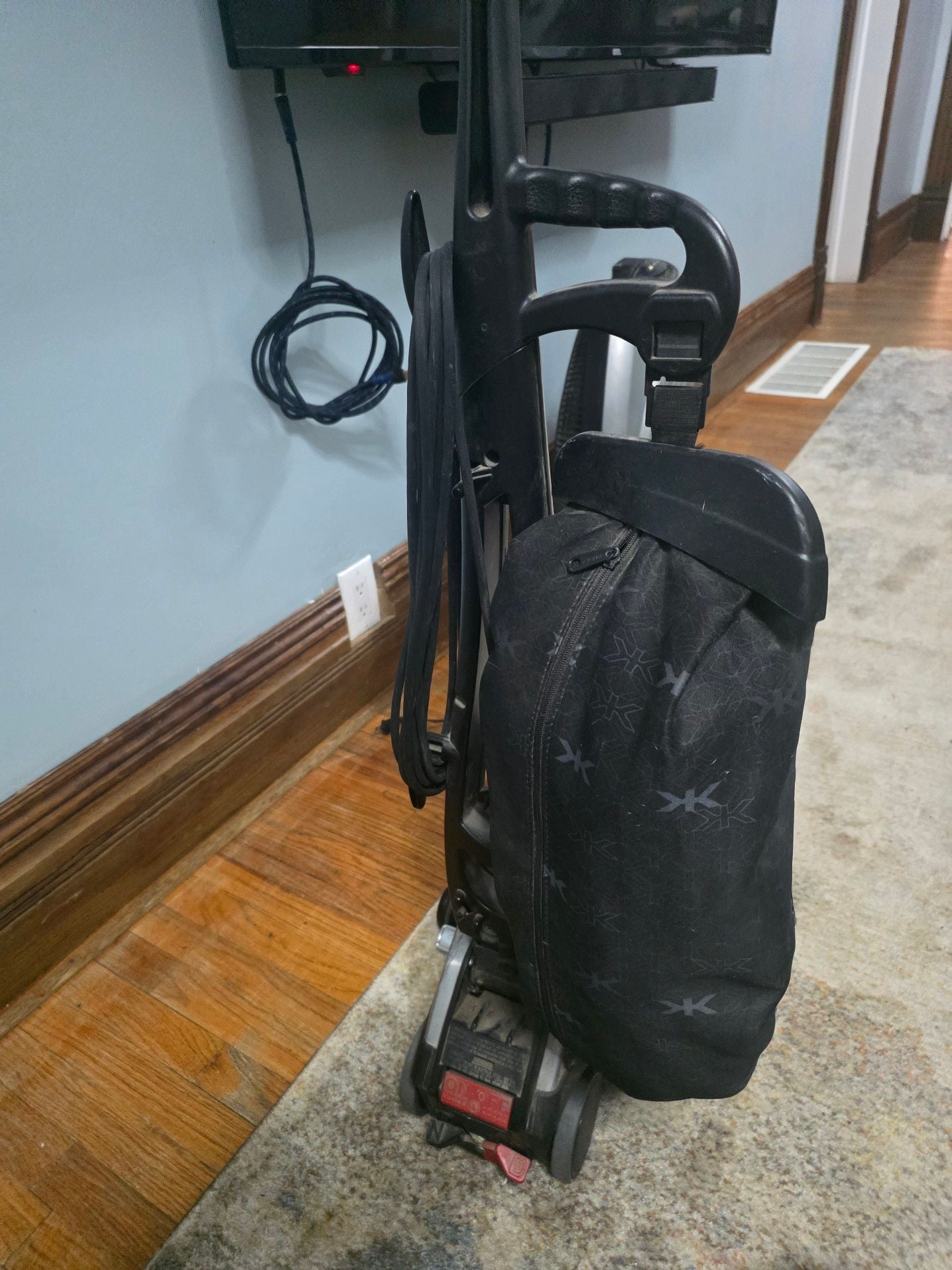 Kirby Avalir G10D Upright Vacuum Cleaner 4
