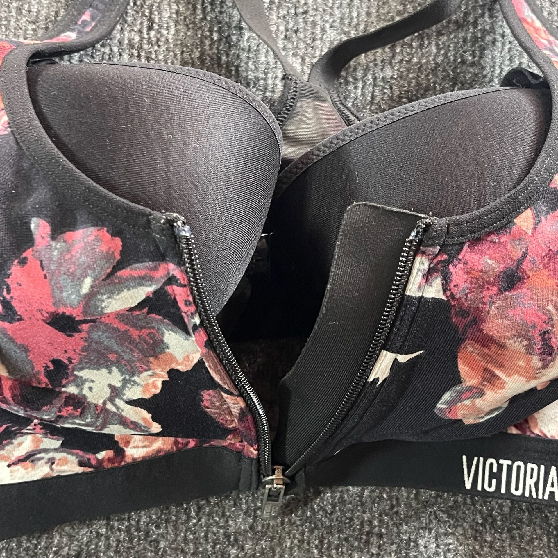 Victoria Sport Knockout Front-Close Floral Print Sports Bra 24B 4