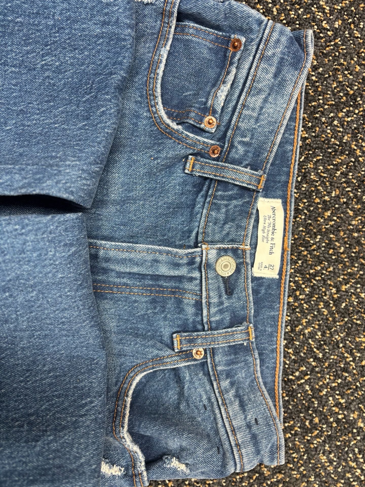 Abercrombie & Fitch The '90s Straight Ultra High Rise Distressed Jeans Size 27 6