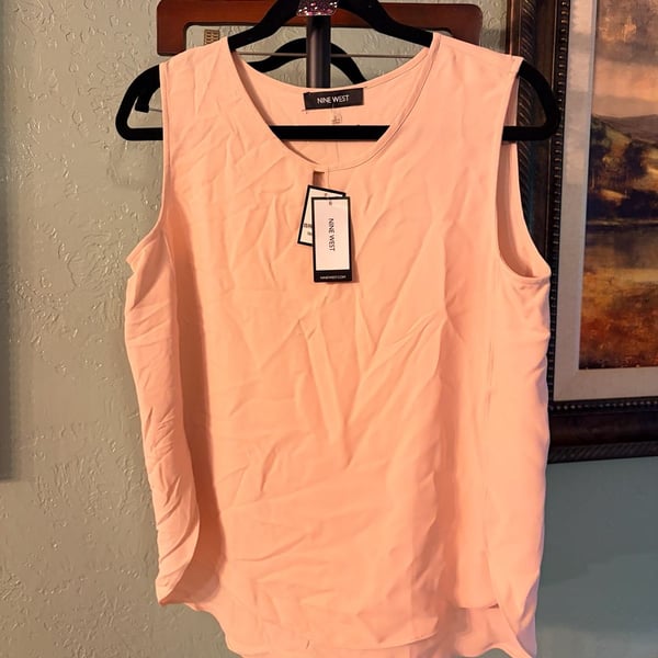Nine West Peach Keyhole Neck Sleeveless Tank Top