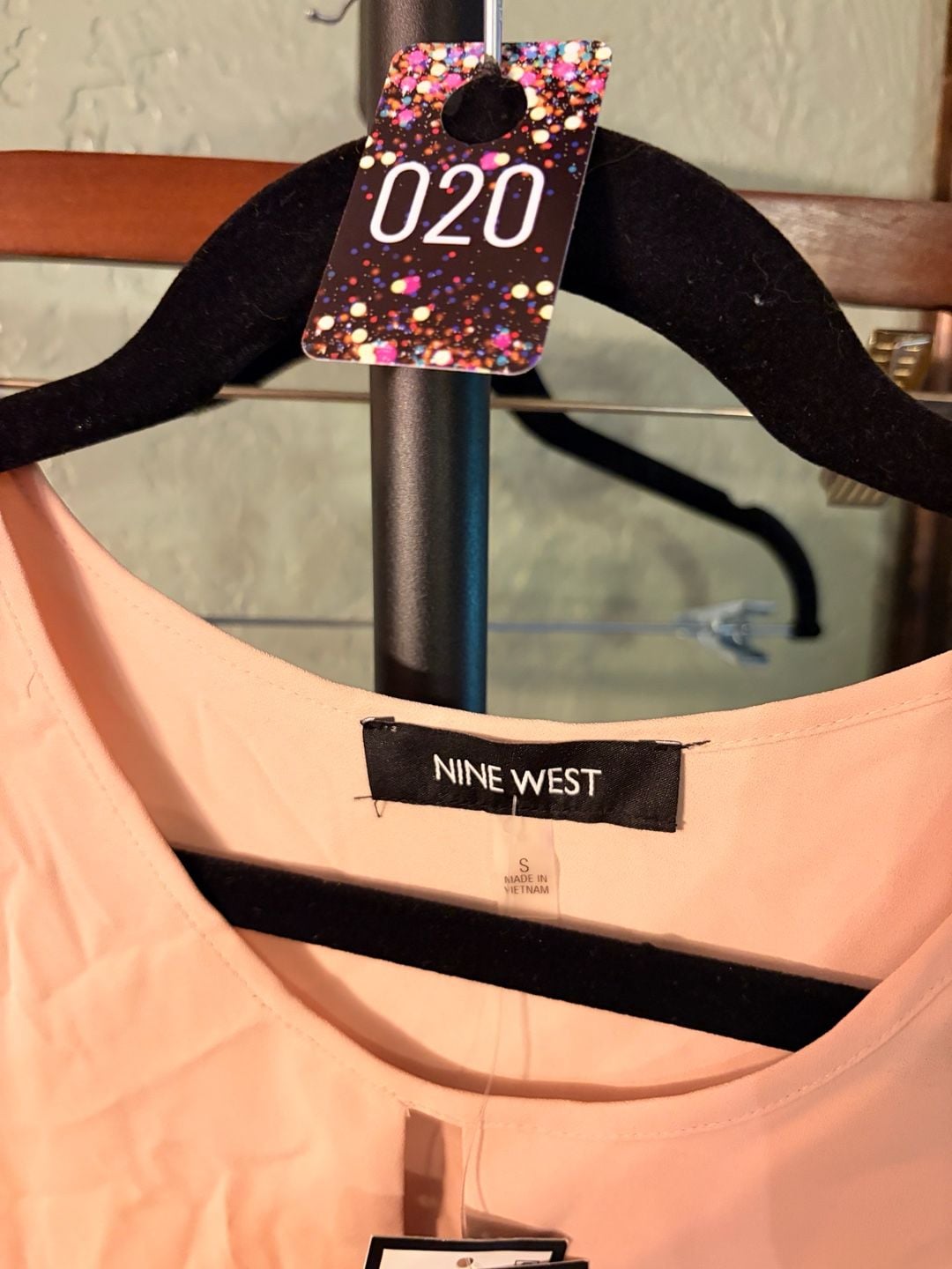 Nine West Peach Keyhole Neck Sleeveless Tank Top 3