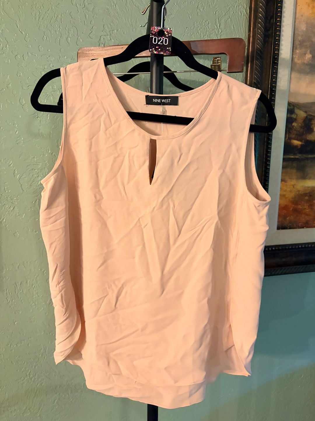 Nine West Peach Keyhole Neck Sleeveless Tank Top 5