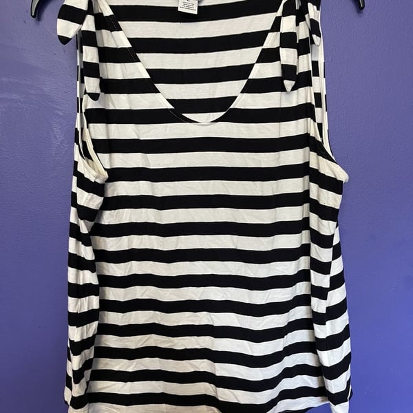 Liz Claiborne Black and White Striped Sleeveless Tank Top with Tie Straps XL