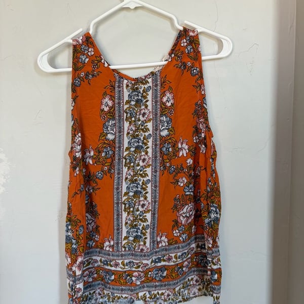 Christian Siriano New York Orange Floral Sleeveless Button-Back Blouse
