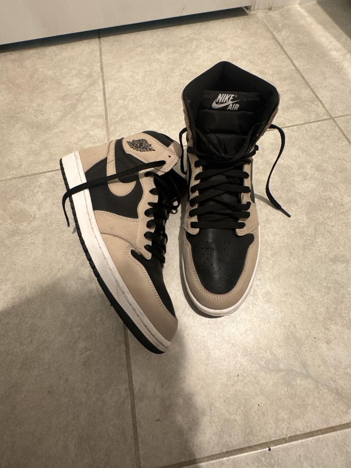 Air Jordan 1 Retro High OG 'Shadow 2.0' (555088-035) 7