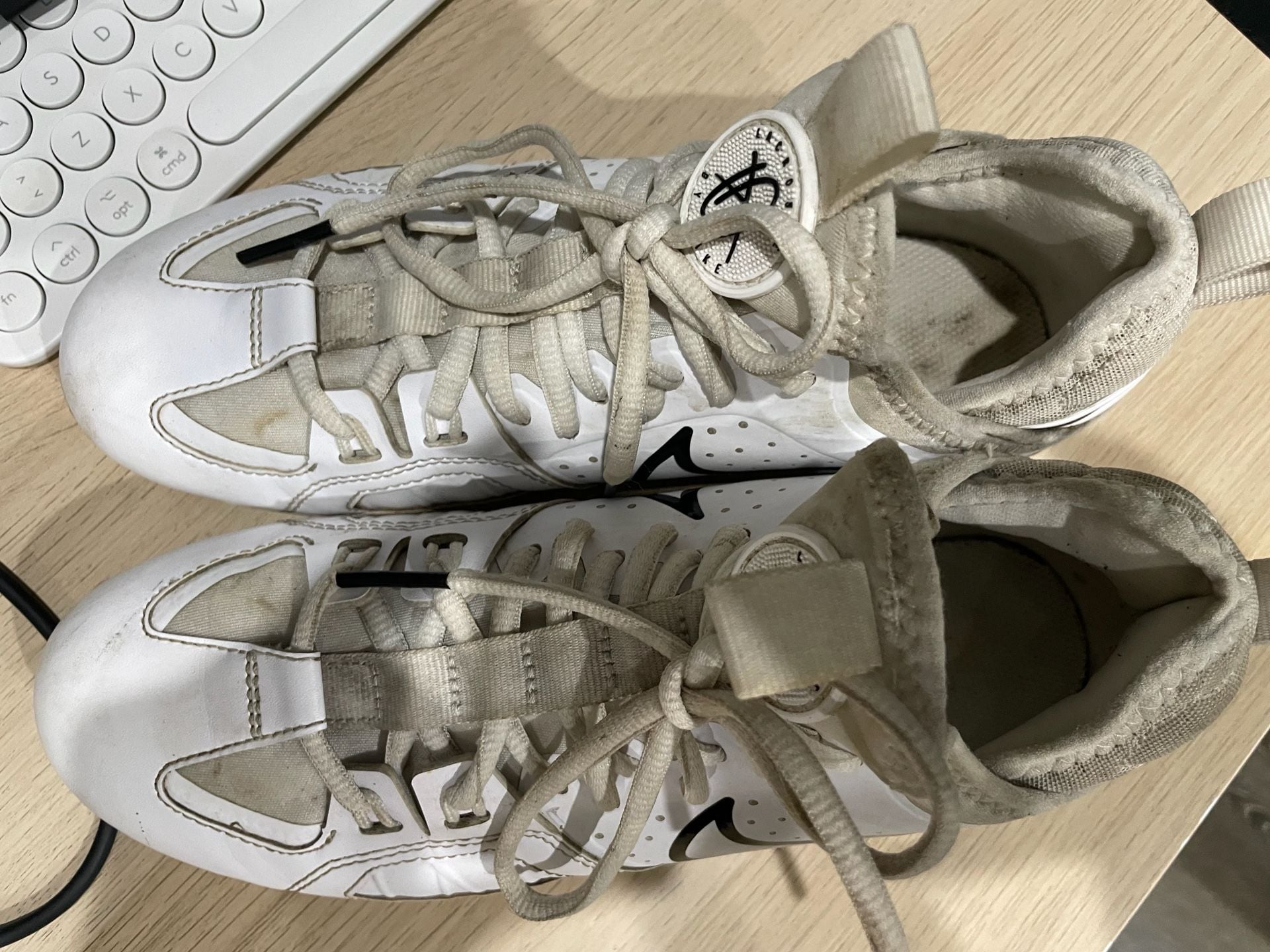 Size 5.5 Nike Huarache 9 Varsity LAX Lacrosse Cleats White Unisex 5