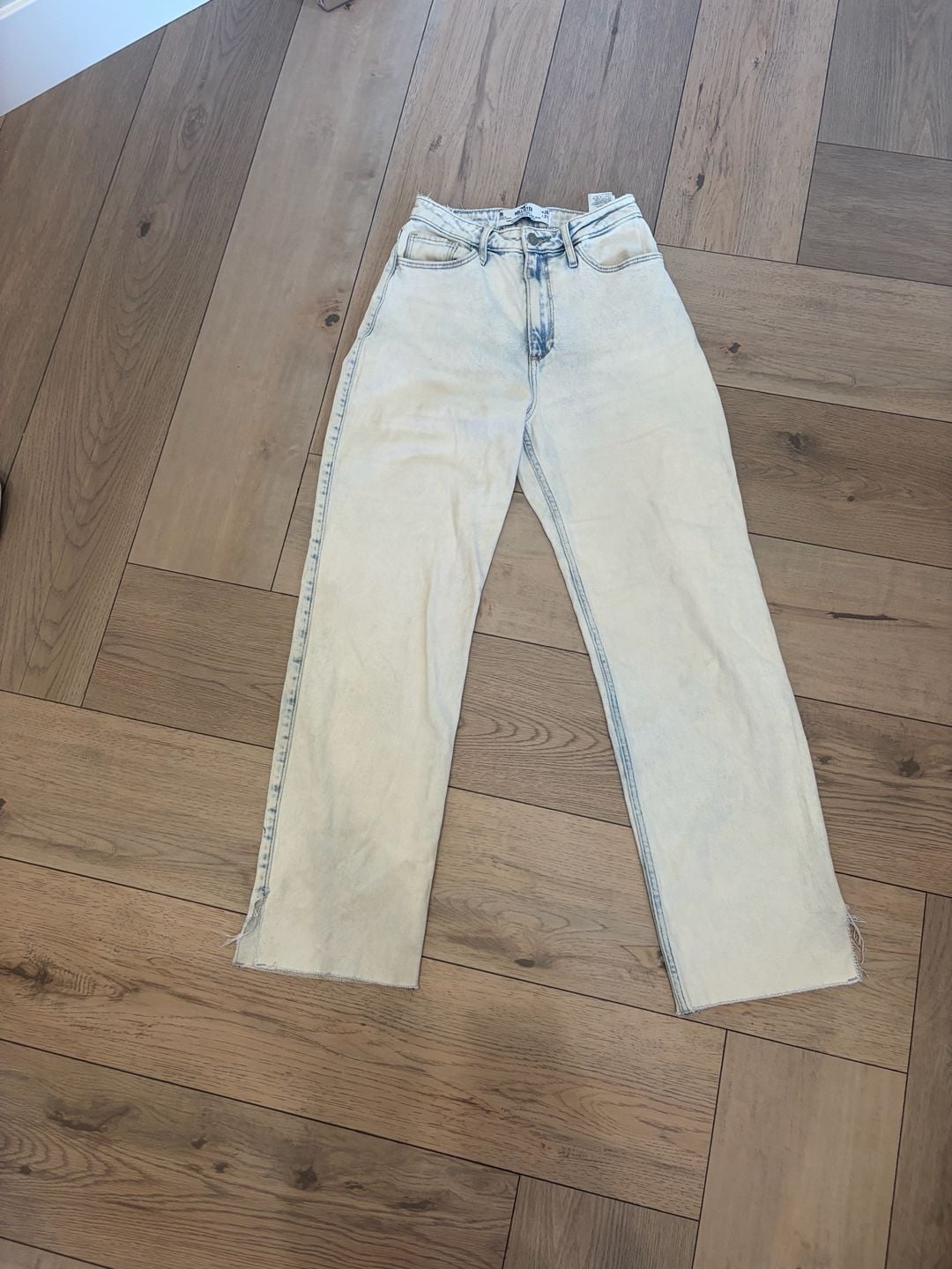 Hollister Curvy Ultra High-Rise Dad Jean 5