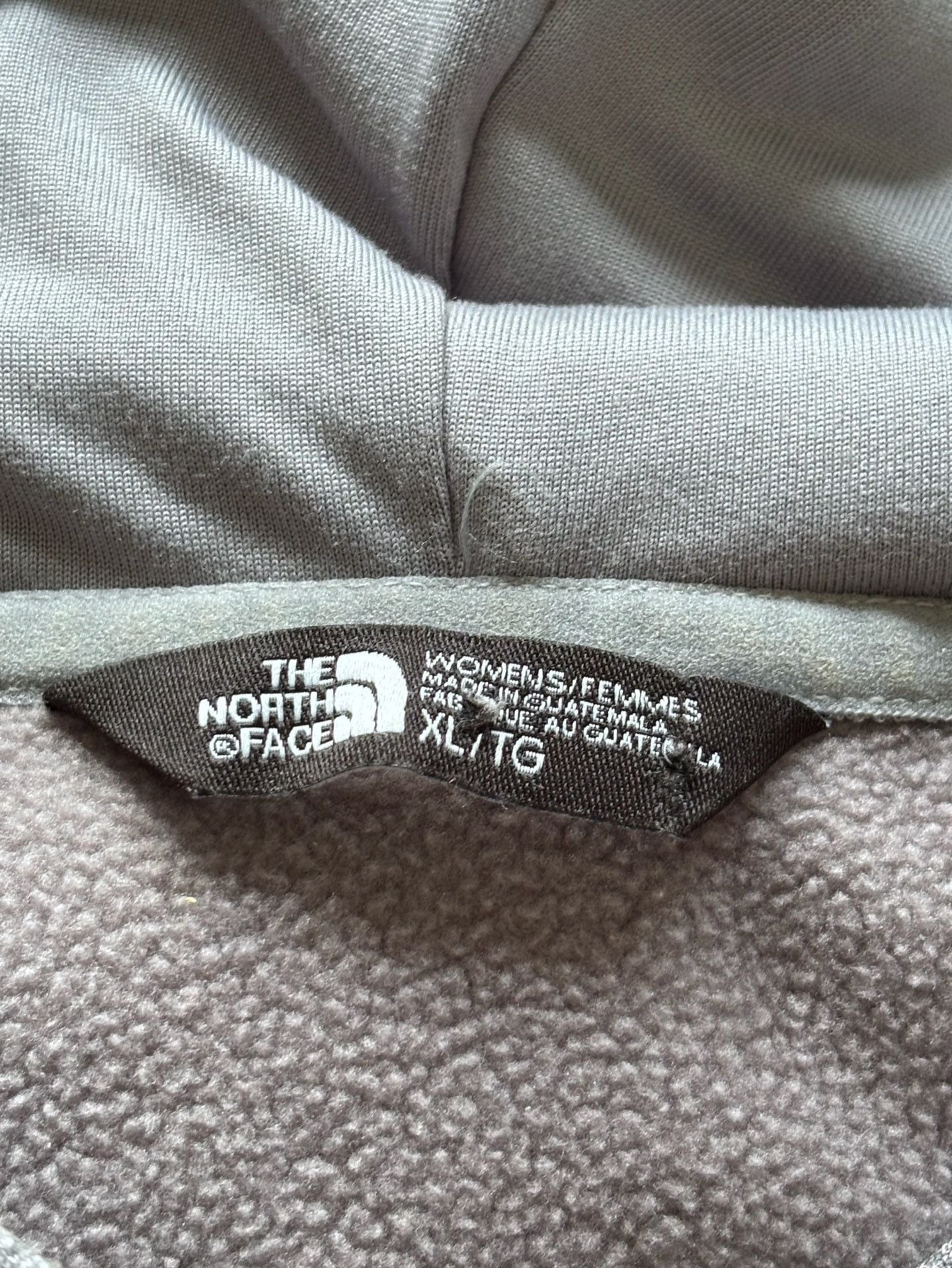 The North Face Train Wild Bouquet Gray White Hoodie Pullover Sweater 3