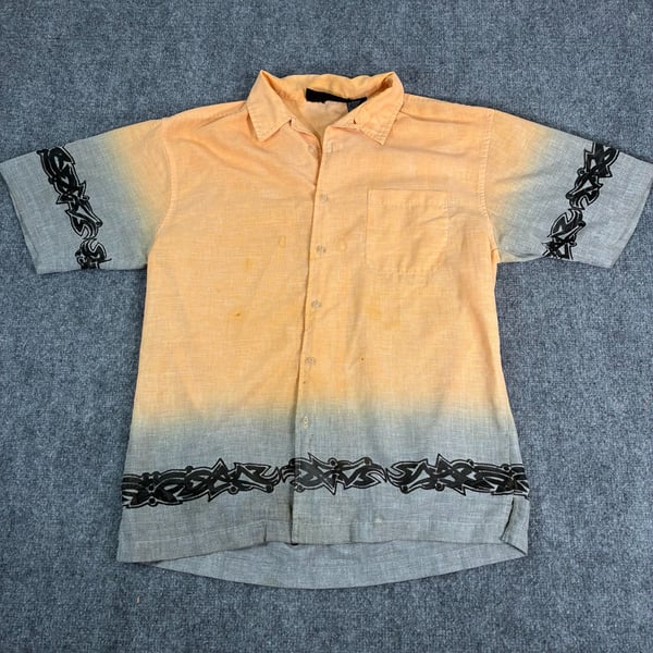 No Boundaries Ombre Tribal Short Sleeve Button Down Shirt Orange Medium
