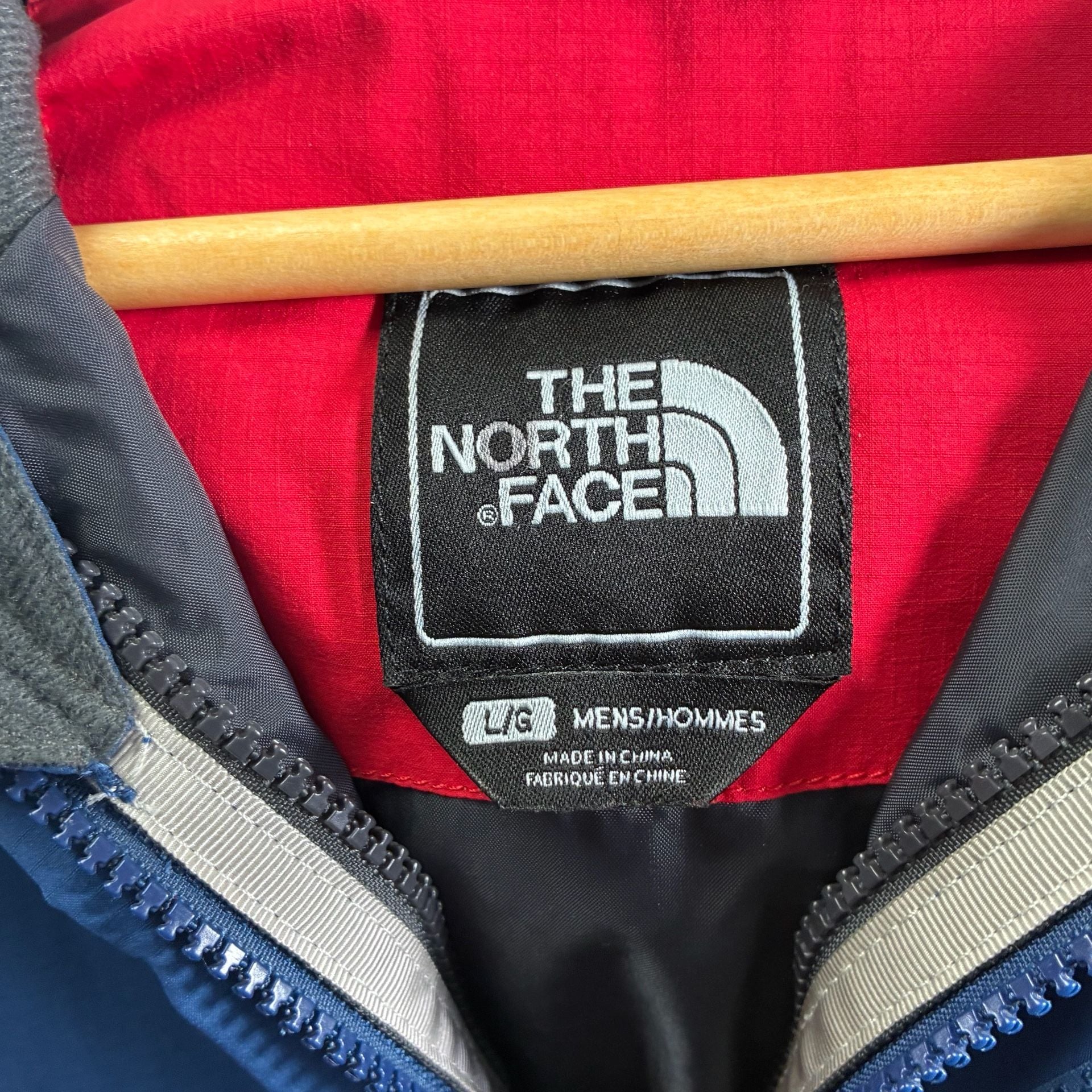 The North Face HyVent Blue and Red Hooded Jacket 5