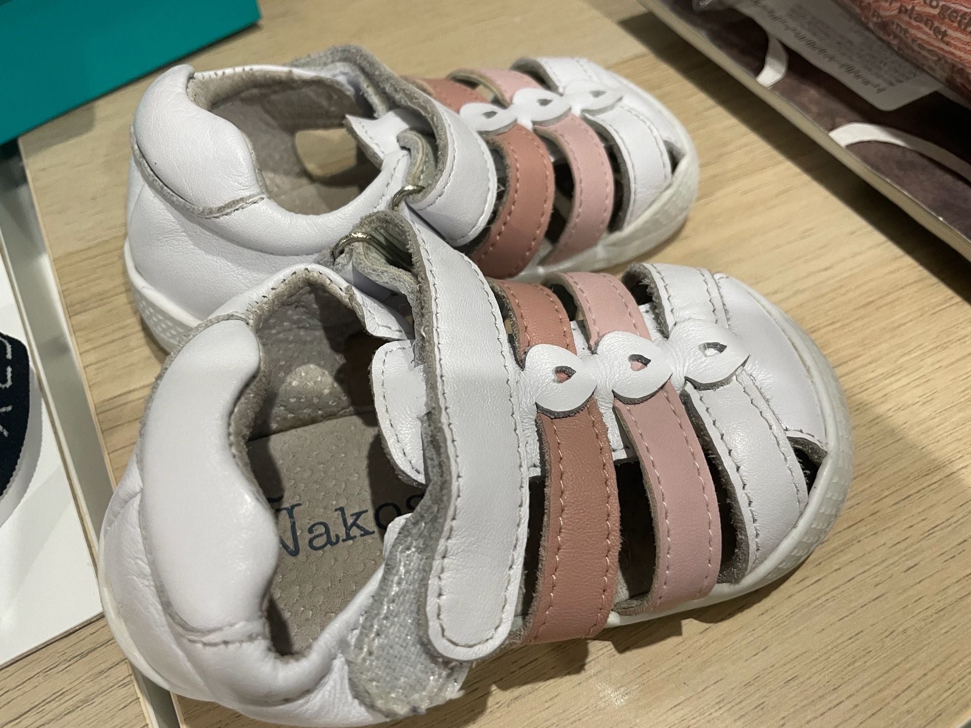 Size 22 Euro/ Size 5 US. White and Pink Girls Leather Sandals Made in Spain 4