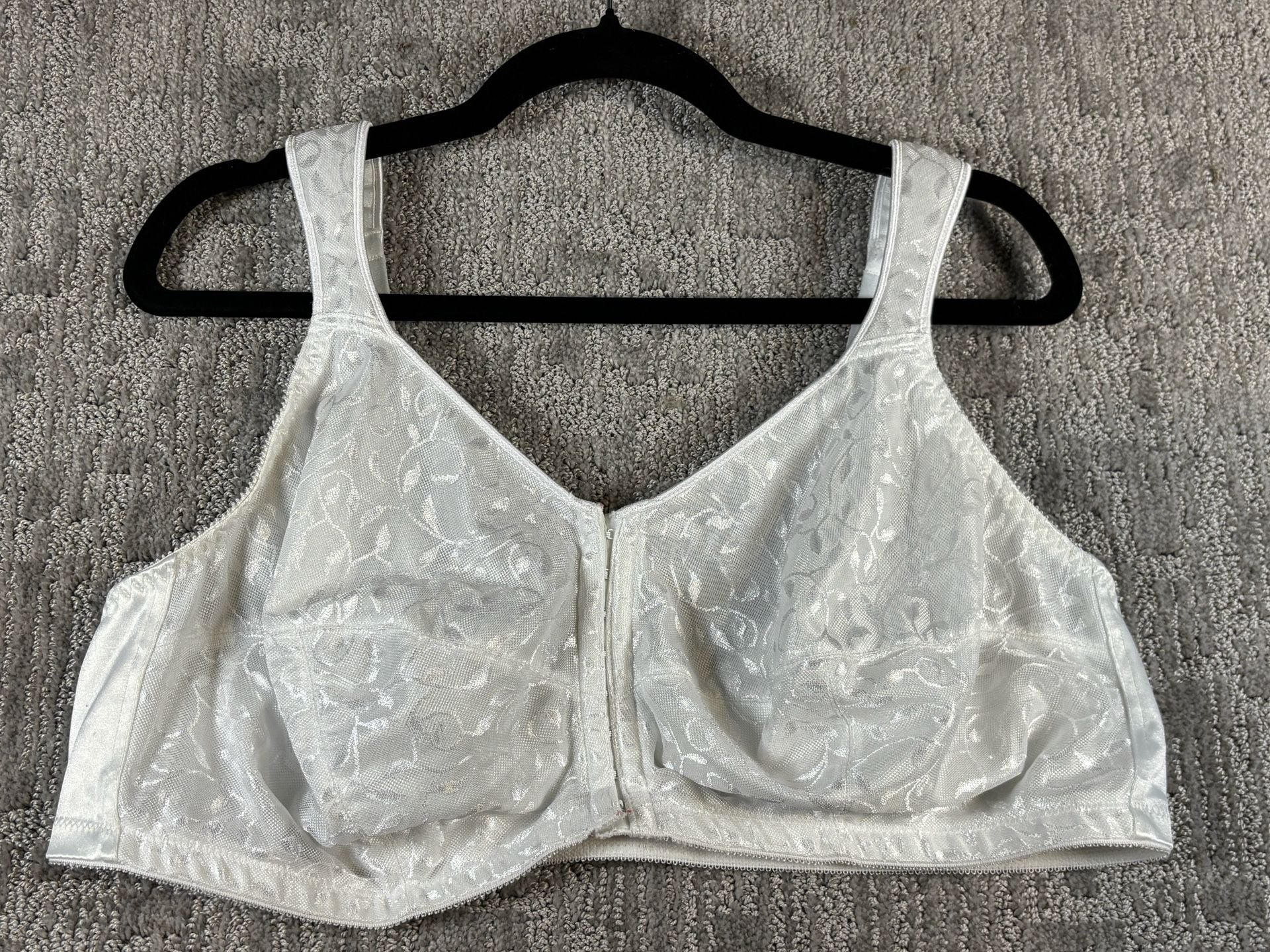 Just My Size Front Close Wirefree Bra Style 1107 White Size 50D 219 2