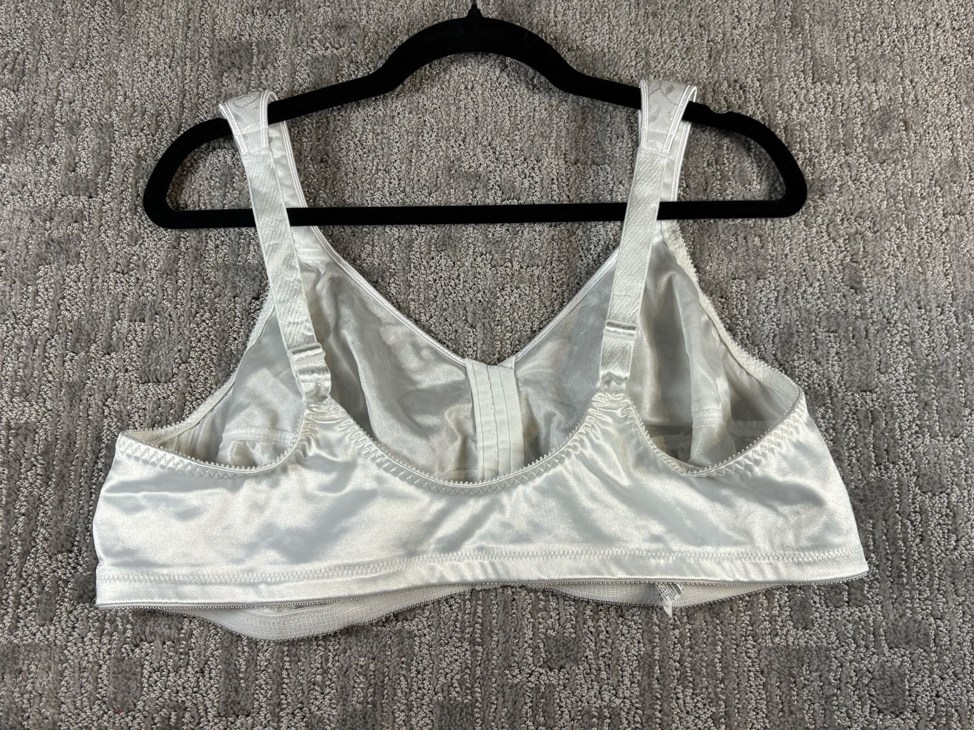 Just My Size Front Close Wirefree Bra Style 1107 White Size 50D 219 5