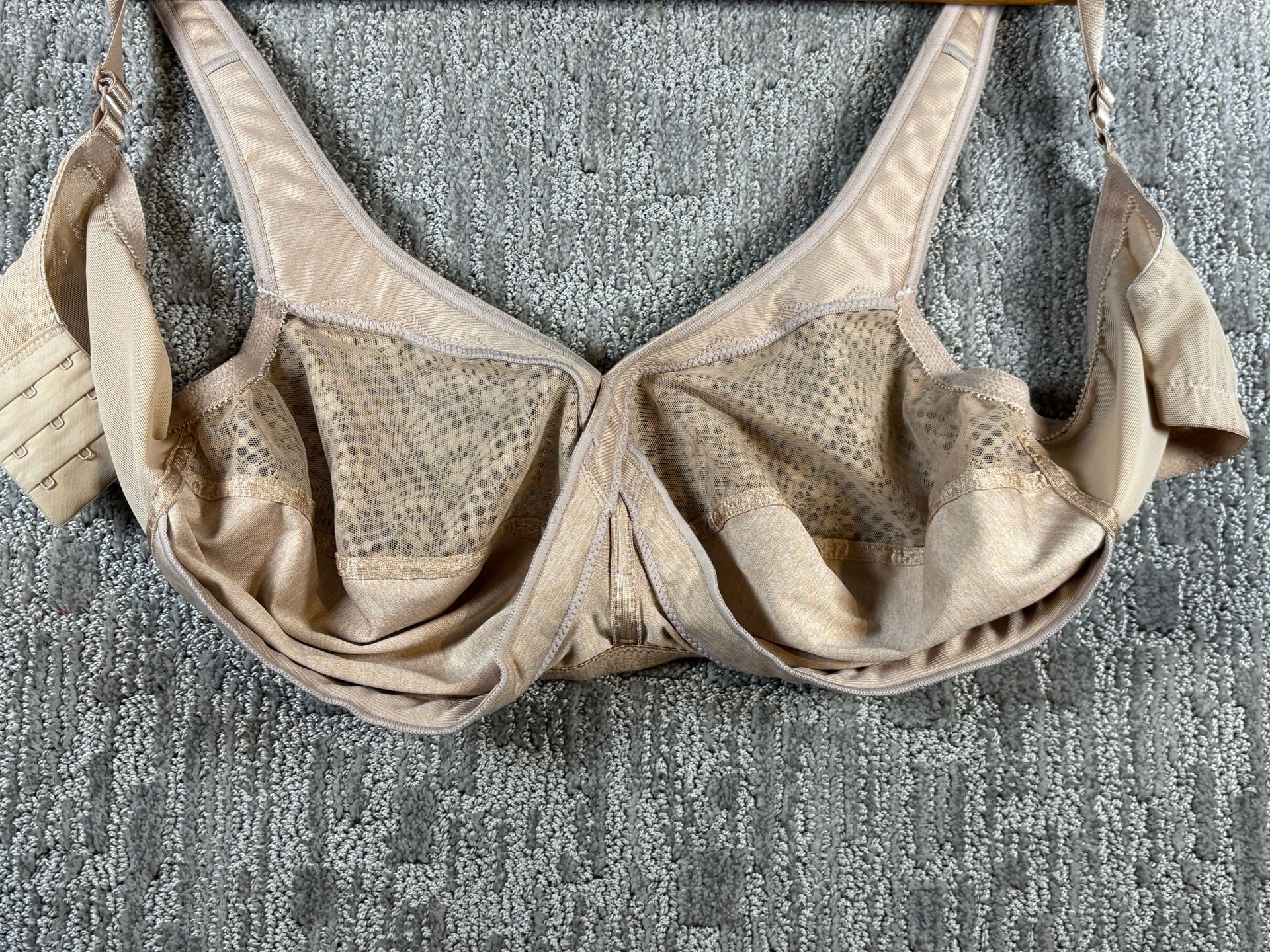 Glamorise MagicLift Moisture Control Wire-Free Bra 1064 Cafe 40F 216 7