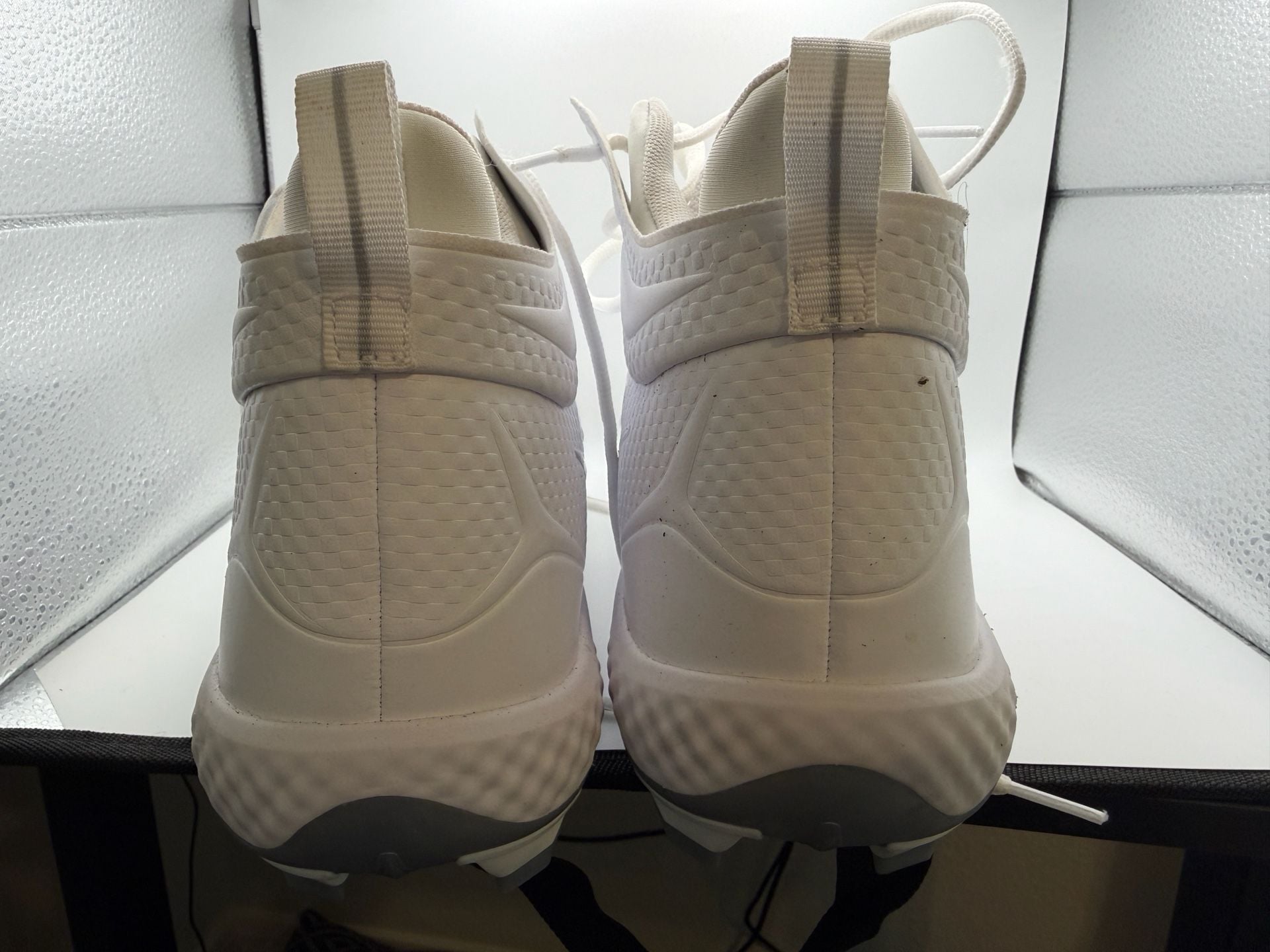 Under Armour Spotlight Mid Football Cleats White Men's Size 15 4
