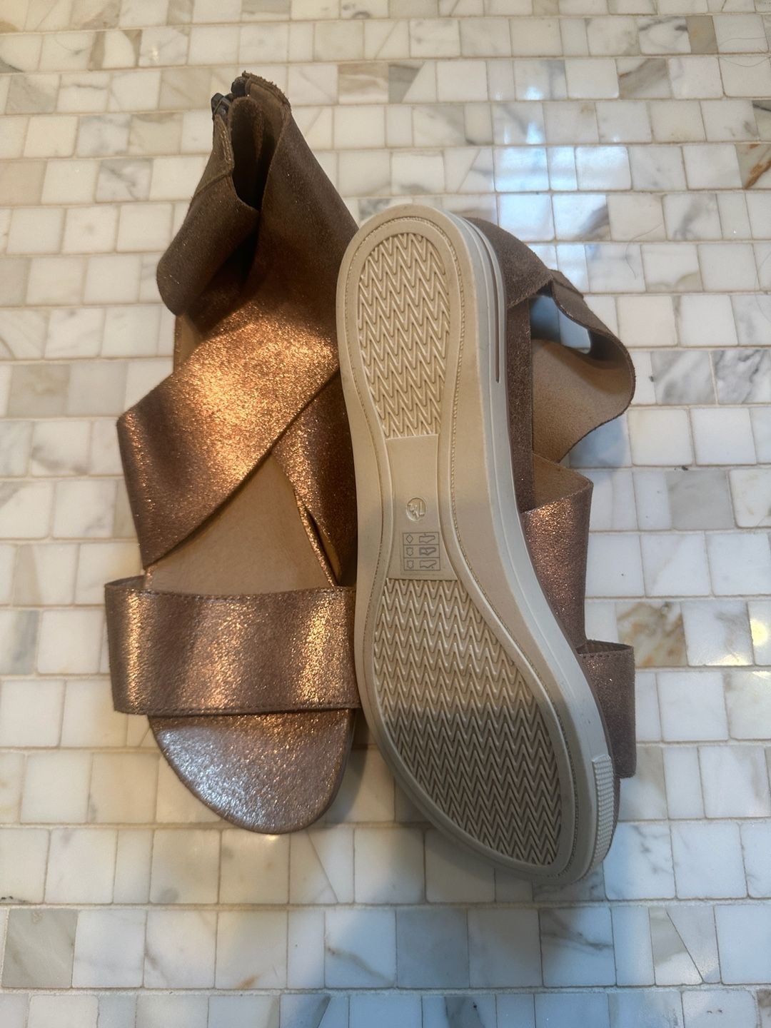 Eileen Fisher Gold Metallic Sport Platform Sandal Leather Women's Size 7.5 4