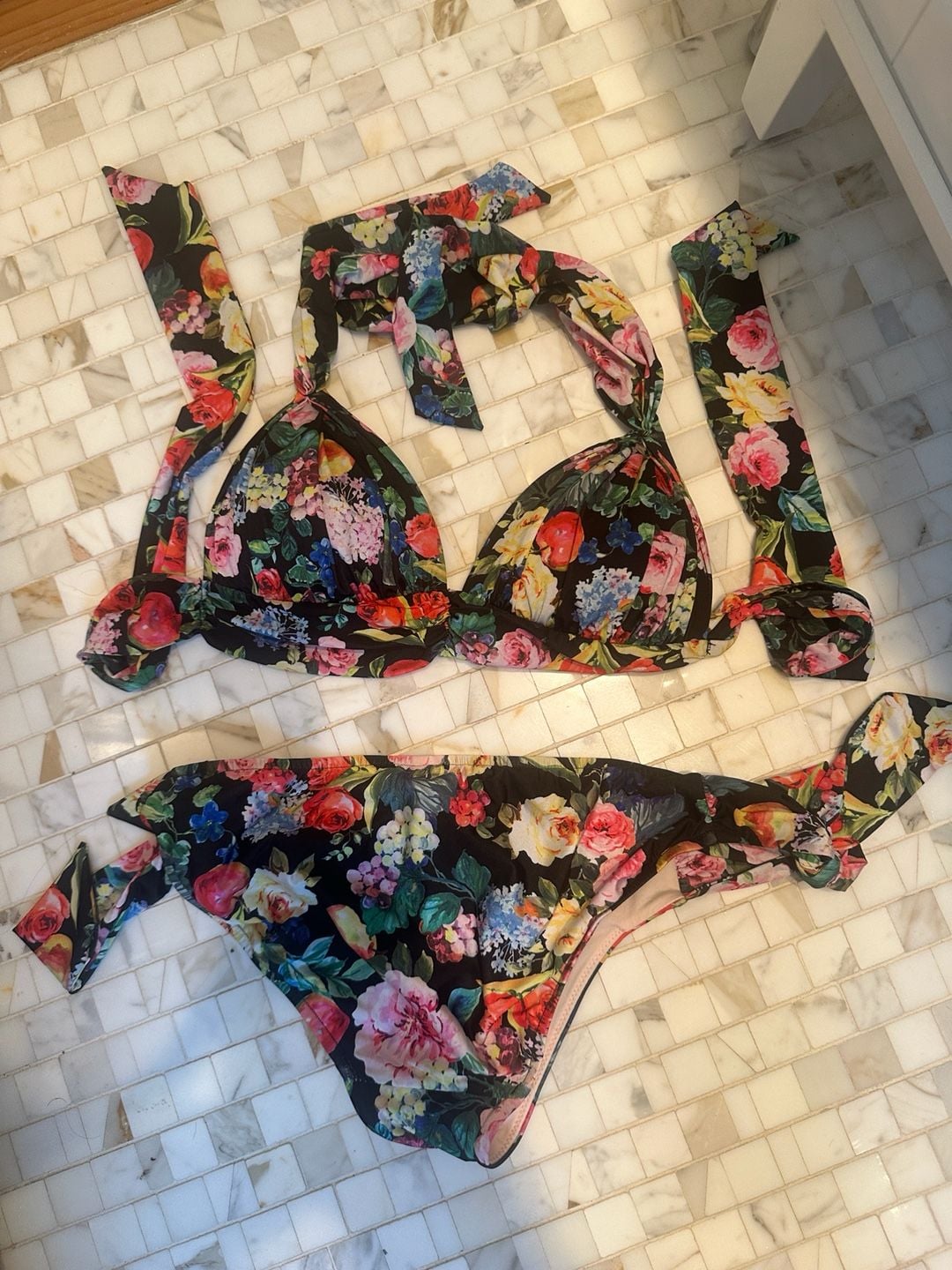 Seafolly floral bikini Beautiful and stylish... 3