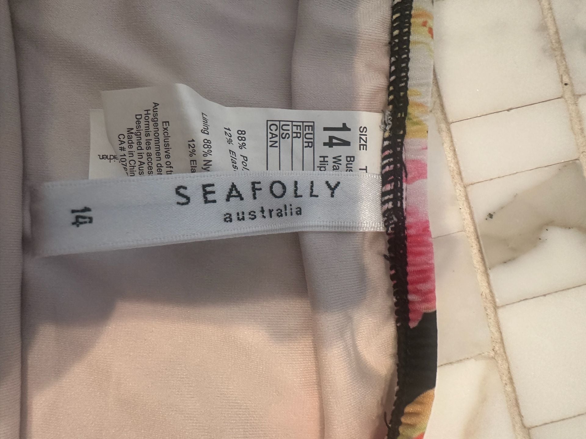 Seafolly floral bikini Beautiful and stylish... 4
