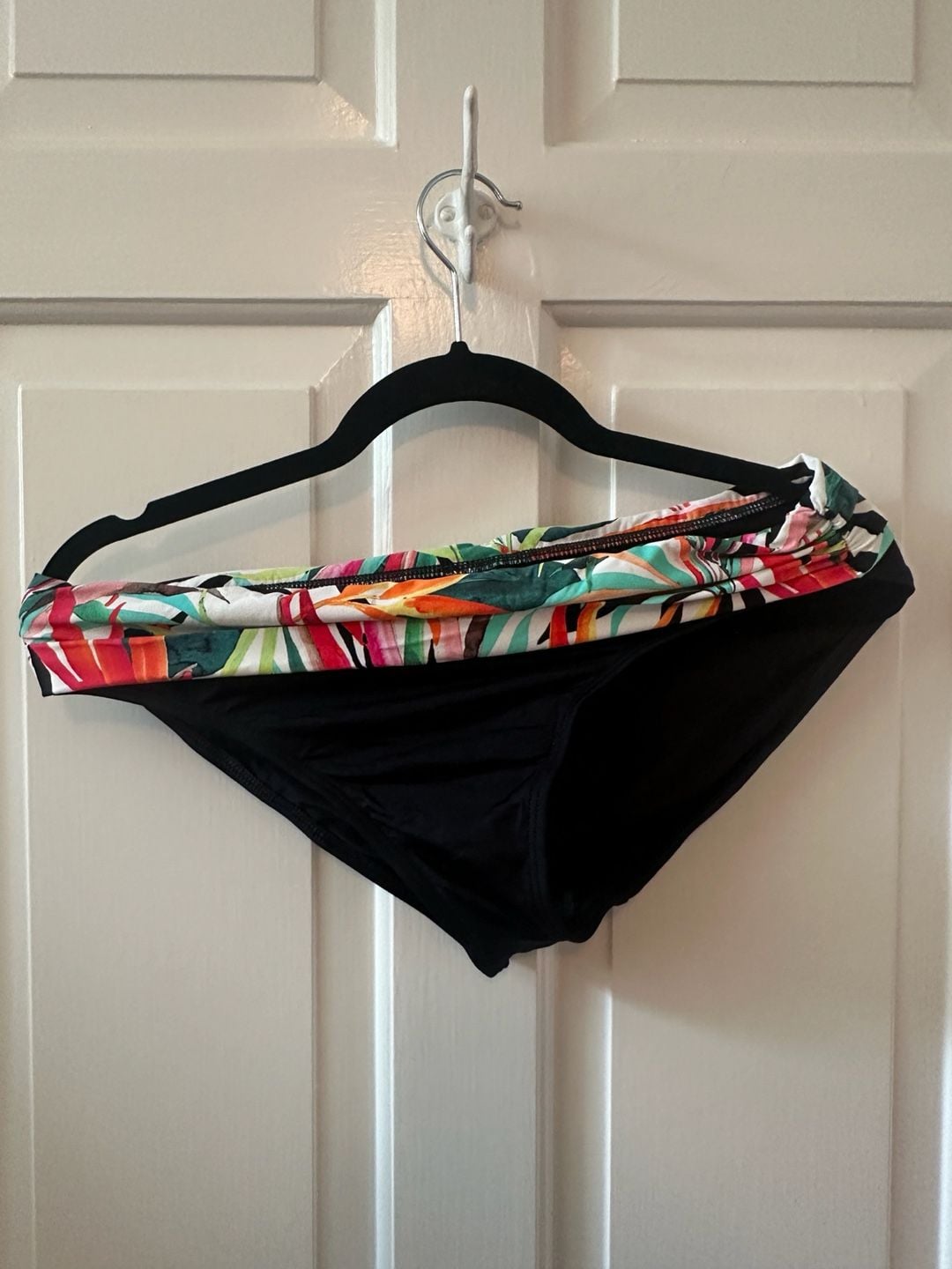 La Blanca Tropical Print Bikini 4