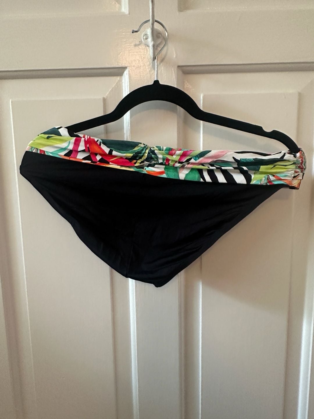 La Blanca Tropical Print Bikini 7