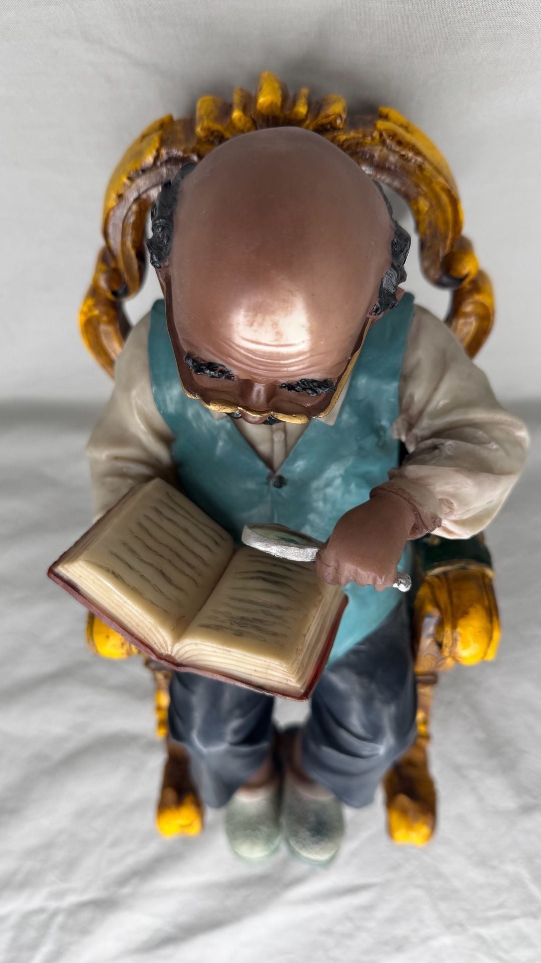 Vintage American Elderly Grandfather Reading a Book in Rocking Chair Figurine 4