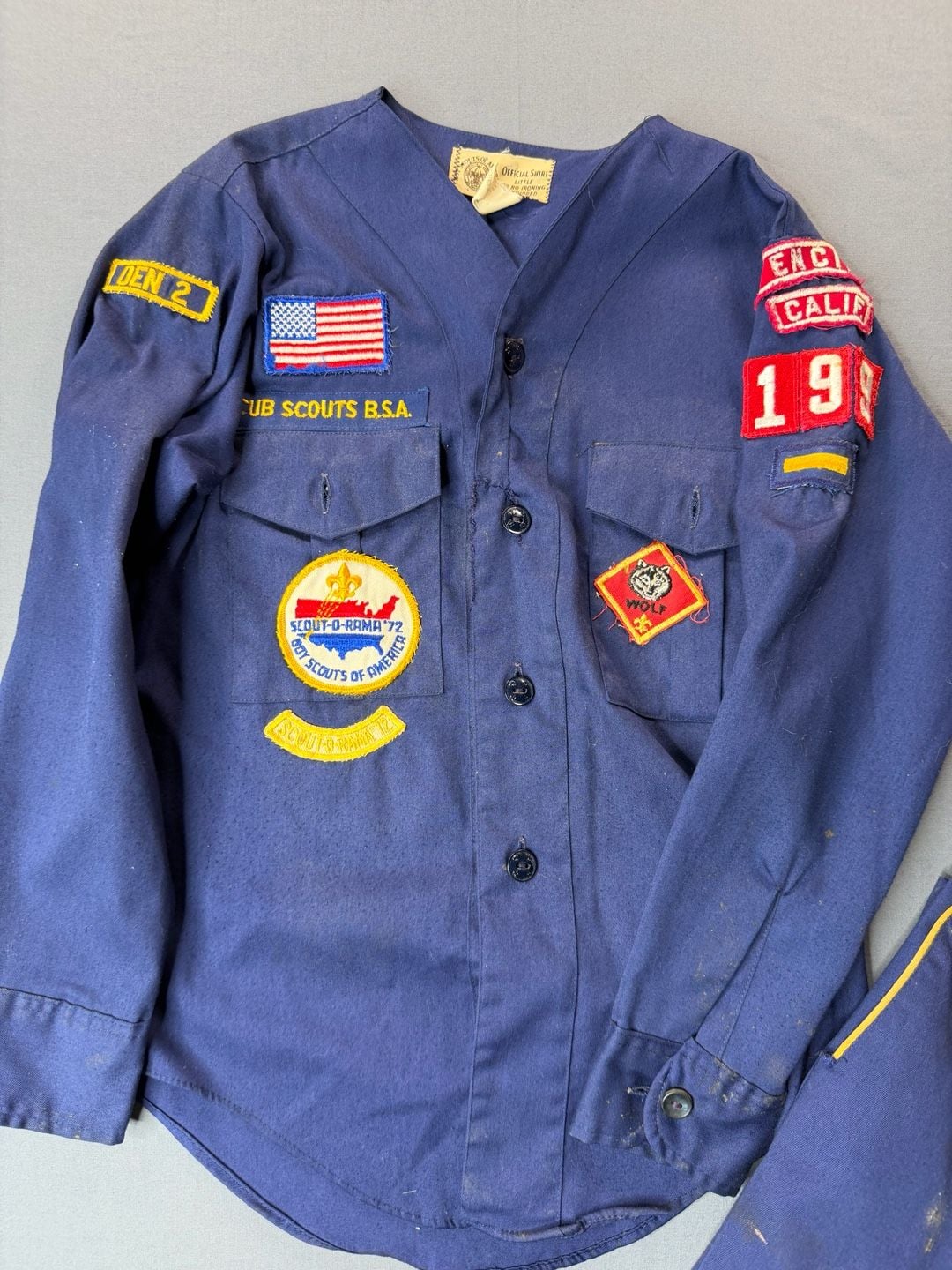 Vintage 70’s Boy Scouts of America Cub Scout Uniform Set Shirt Pants 12 Patches 2