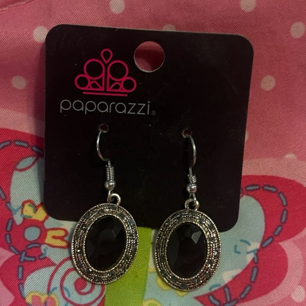 Paparazzi East Side Etiquette Black Earrings